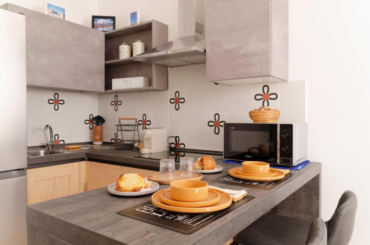 Apulialux Garruba Cozy Apt & Parking Bari Exterior photo